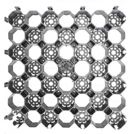 Eko kratka geoSYSTEM F40 uszkodzona | Kamień i trawa