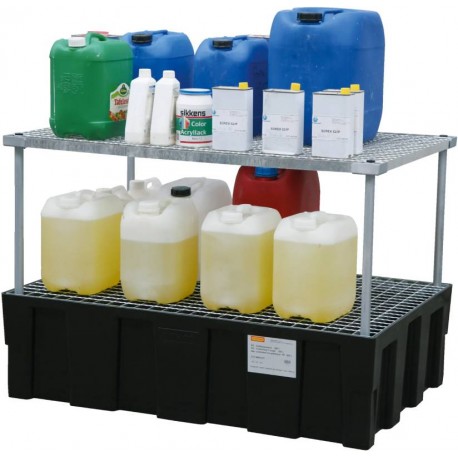 System regałów na kanistry z paletą wychwytową