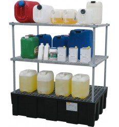 System regałów na kanistry z paletą wychwytową